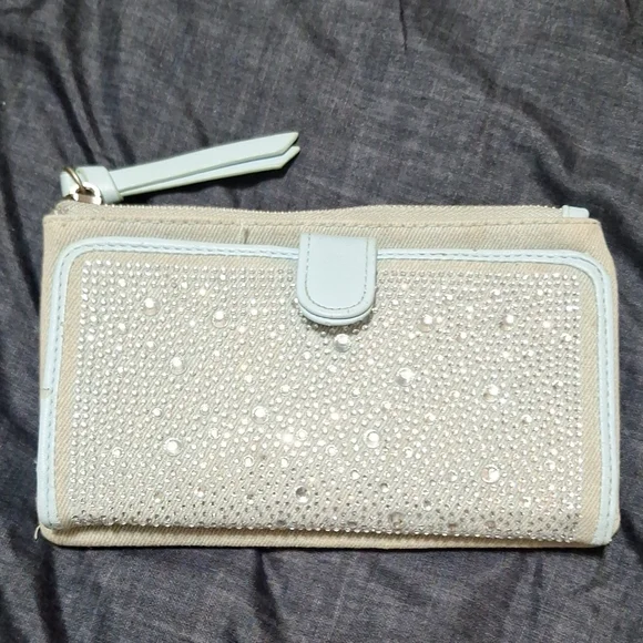 Light Blue Clutch - Picture 1 of 4
